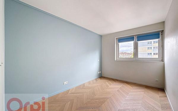 Appartement à vendre    7 pièces • 112 m2 Montrouge