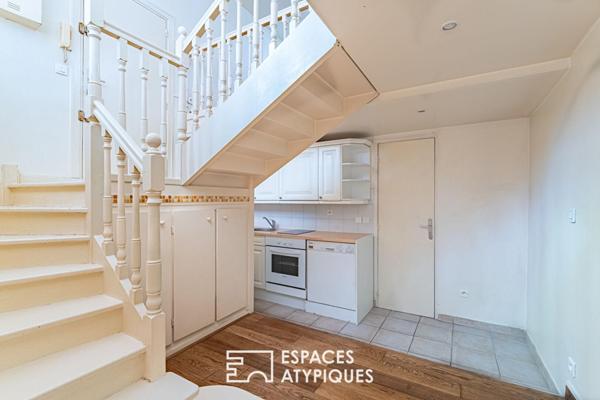 Duplex inversé en cour anglaise arborée, au coeur de l’île de la Jatte.