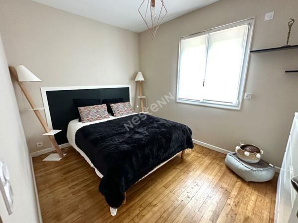 Orvault - Gaudinière : En VENTE ! Maison de 144 m² rénovée avec goût, 4 chambres, sur une parcelle de 402 m², beau jardin sans vis à vis. Maison coup de coeur !