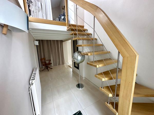 Orvault - Gaudinière : En VENTE ! Maison de 144 m² rénovée avec goût, 4 chambres, sur une parcelle de 402 m², beau jardin sans vis à vis. Maison coup de coeur !