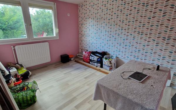 Maison à vendre    4 pièces • 94 m2 Saint-Quentin