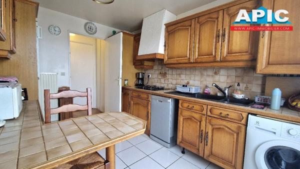 SAINT BRICE SOUS FORET,

APPARTEMENT VENDU LOUÉ.

Dans ...