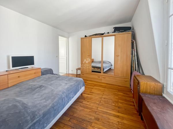 PARIS 18EME - APPARTEMENT 2 PIECES - RUE GANNERON €365 000 ** - Référence NG-6590