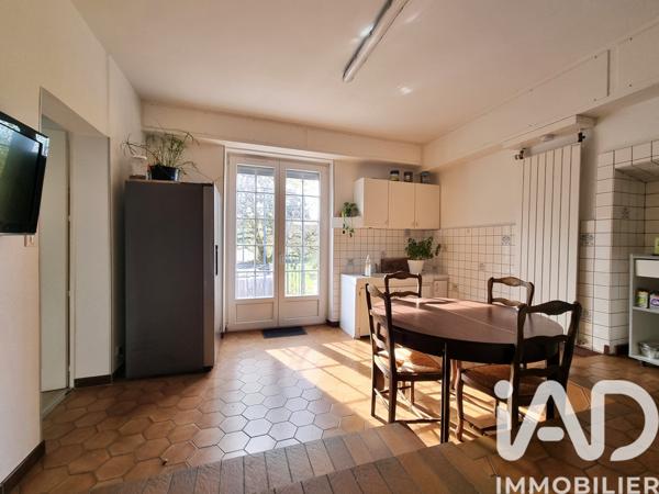 Maison à vendre 11 pièces 326 m² Scey-sur-Saône-et-Saint-Albin