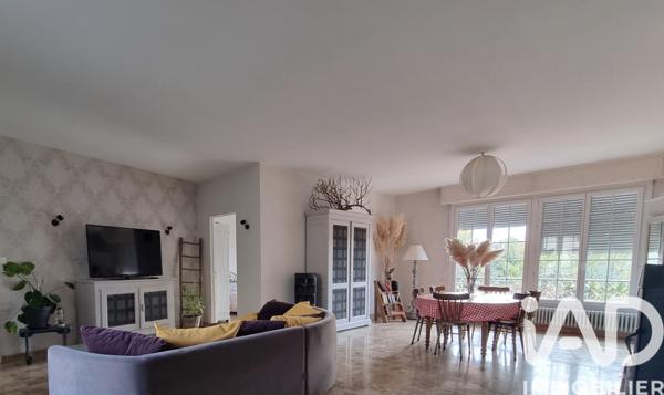 Maison à vendre 11 pièces 326 m² Scey-sur-Saône-et-Saint-Albin