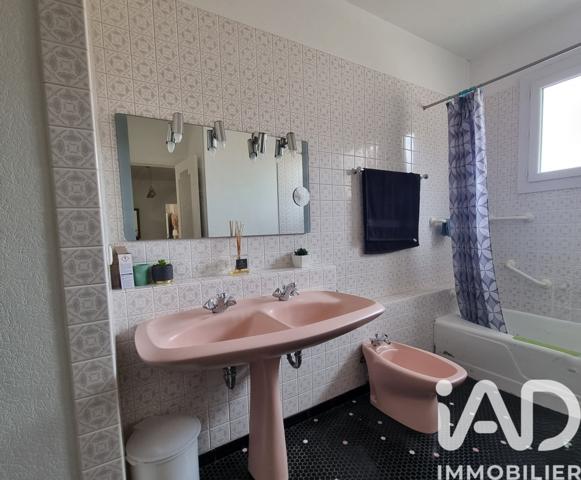 Maison à vendre 11 pièces 326 m² Scey-sur-Saône-et-Saint-Albin