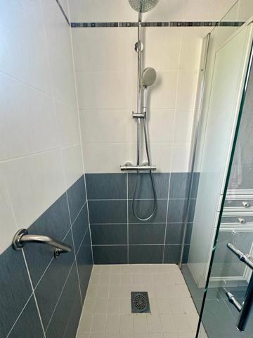 Maison à vendre 6 pièces - 3 chambres à Saumur,secteur Bagneux, vie de plein-pied avec véranda, sous-sol, jardin