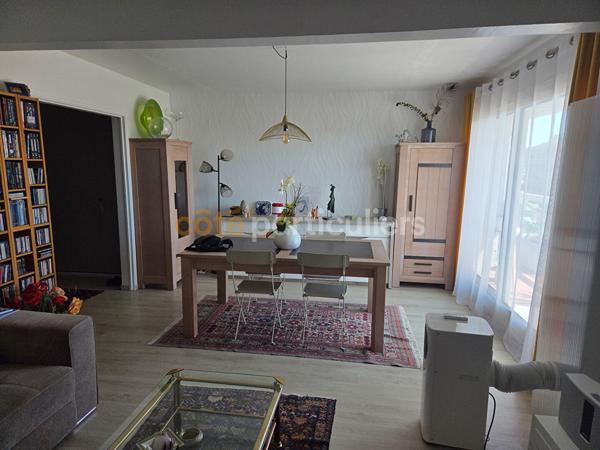 Location
                Appartement80 m² - 3 Pièces -
                    BORDEAUX (33200)