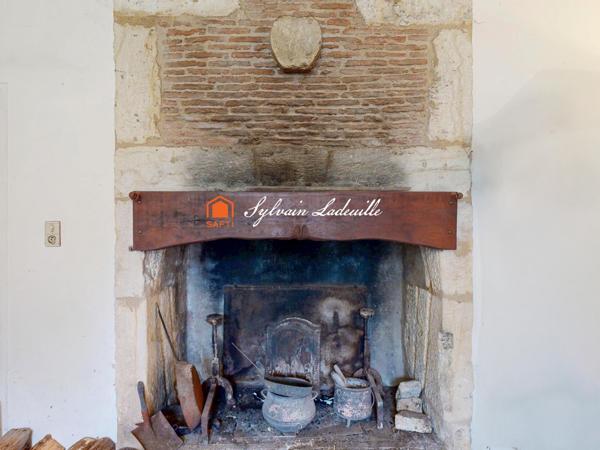 Maison de caractère au cœur du Bugue – 330 m² Habitables