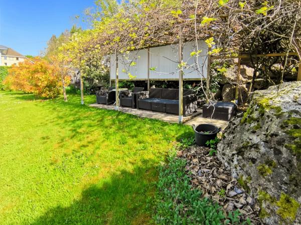 Dpt Haute Savoie (74), à vendre PUBLIER maison familiale de 160 m2 entièrement clôturée au calme
