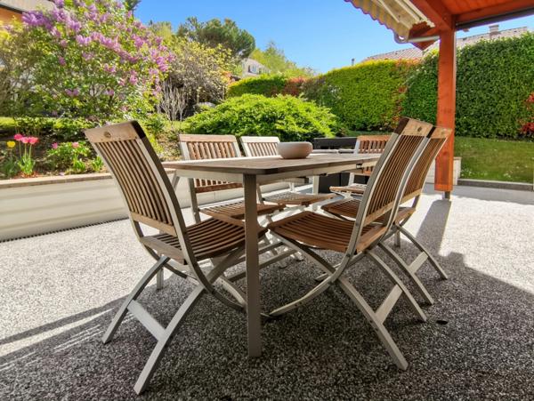 Dpt Haute Savoie (74), à vendre PUBLIER maison familiale de 160 m2 entièrement clôturée au calme