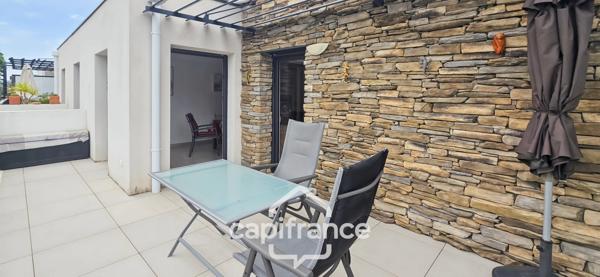 Appartement à vendre 2 pièces + garage SAINT CYR SUR MER (83)