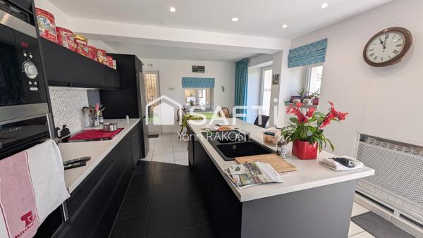 BELLE MAISON FAMILIALE DE 3 CHAMBRES AVEC JARDIN À AULNAY