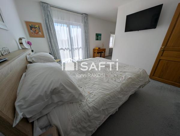 BELLE MAISON FAMILIALE DE 3 CHAMBRES AVEC JARDIN À AULNAY