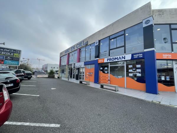 BUREAUX COMMERCE A LOUER - ORVAULT GRAND VAL - NANTES NORD