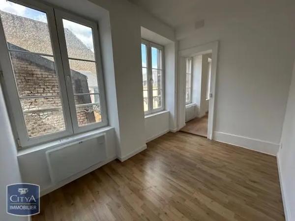 Appartement à louer 2 pièces 51.36m² Sedan (08200)