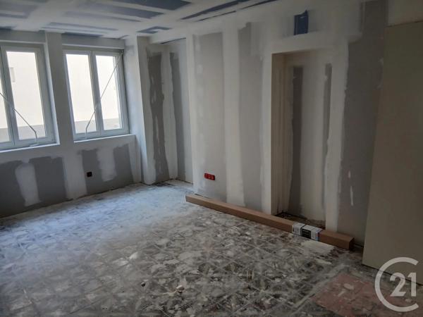 Appartement F2 à vendre  2 pièces - 44 m 2   GRANVILLE  - 50