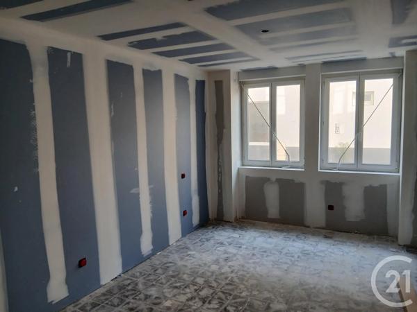 Appartement F2 à vendre  2 pièces - 44 m 2   GRANVILLE  - 50
