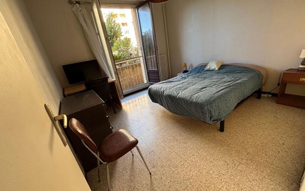 Appartement à vendre    2 pièces • 47 m2 Marseille 10