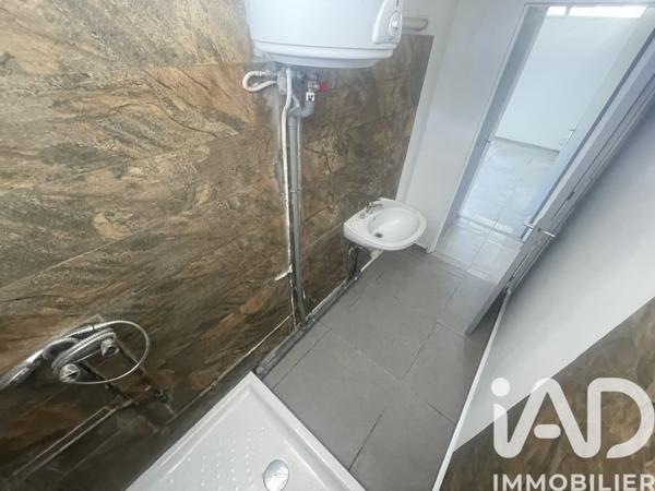 Location appartement 4 pièces 65 m² Les Abymes