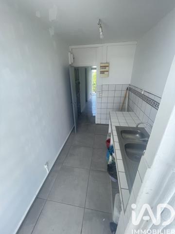 Location appartement 4 pièces 65 m² Les Abymes