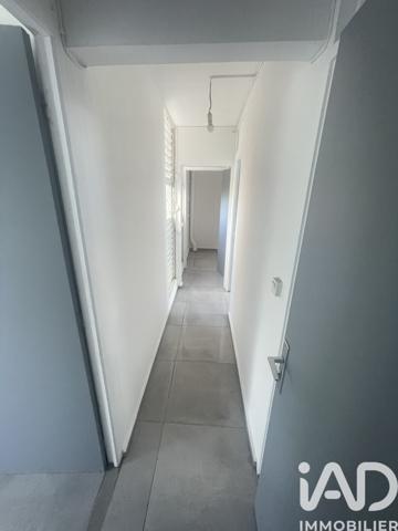 Location appartement 4 pièces 65 m² Les Abymes