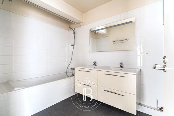 Neuilly-sur-Seine, Appartement 3 Chambres -  91 m² à vendre