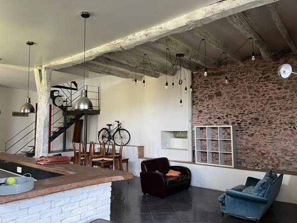 Maison à vendre |  Voutezac |  5 pièces | 200 m²