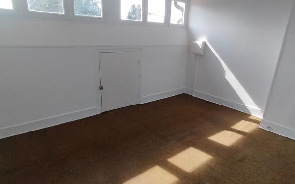 Immeuble à vendre    9 pièces • 205 m2 Viry-Châtillon