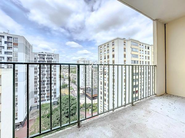 appartement lumineux au dernier étage