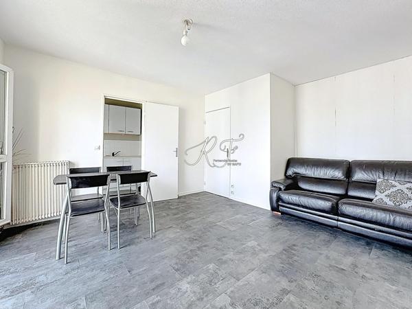 appartement lumineux au dernier étage