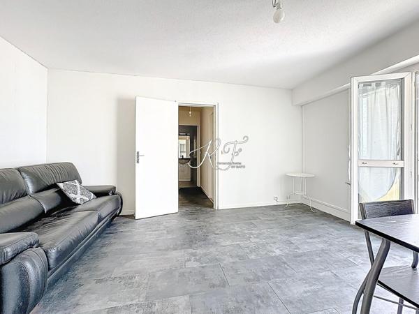 appartement lumineux au dernier étage