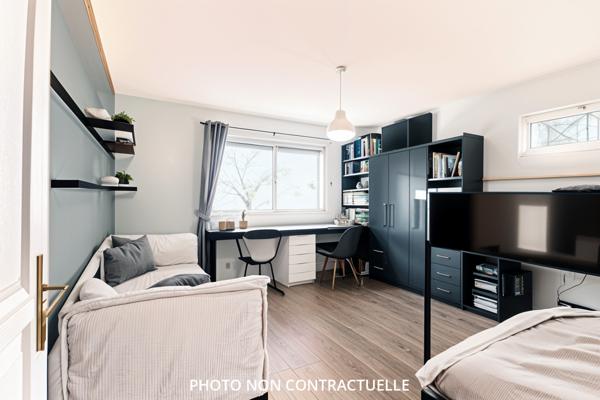 VILLA 152 M2 PISCINE STUDIO INDEPENDANT ATELIER MARSEILLE 13012