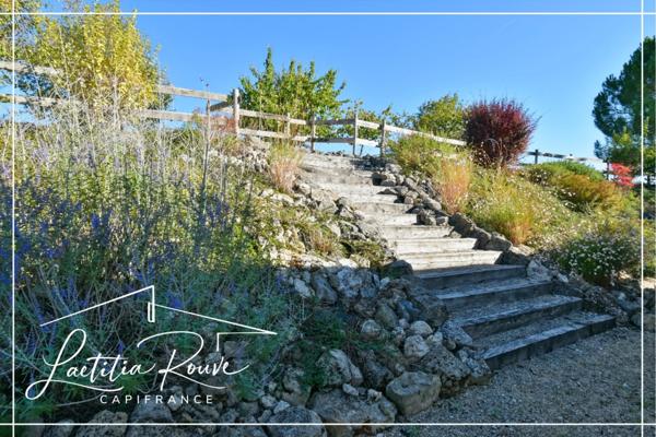 Demeure d’exception en pierre 370 m² habitable, Piscine, Pool house, Dépendances, Parc 3 ha avec lac À 25 min d’Agen