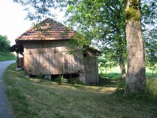 Saint-Jean-de-Chevelu (73170) ST JEAN DE CHEVEU ANCIENNE SCIERIE SUR 795 M² DE TERRAIN