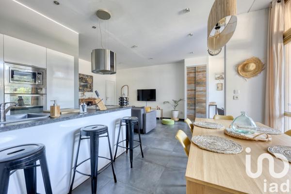 Appartement à vendre 3 pièces 66 m² Sanary-sur-Mer