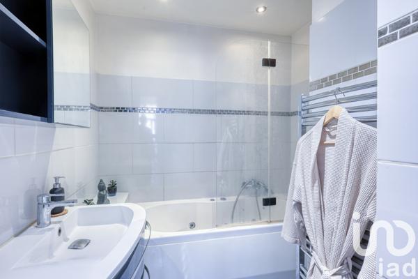 Appartement à vendre 3 pièces 66 m² Sanary-sur-Mer