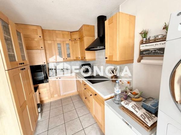 Location Appartement 4 pièces 99.36 m² - 11 B AVENUE NAPOLEON III Saint Julien En Genevois 74160