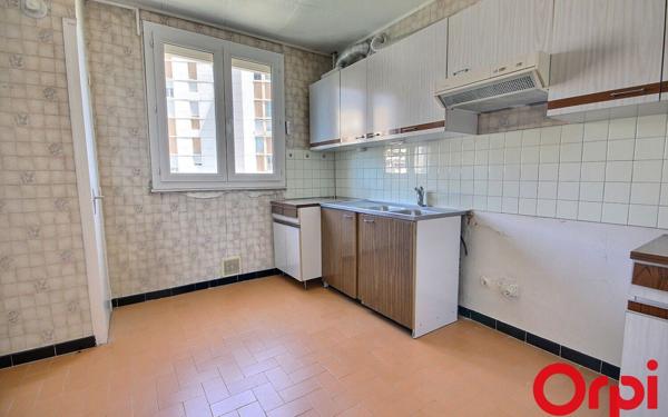 Appartement à vendre    4 pièces • 72,34 m2 Marseille 11
