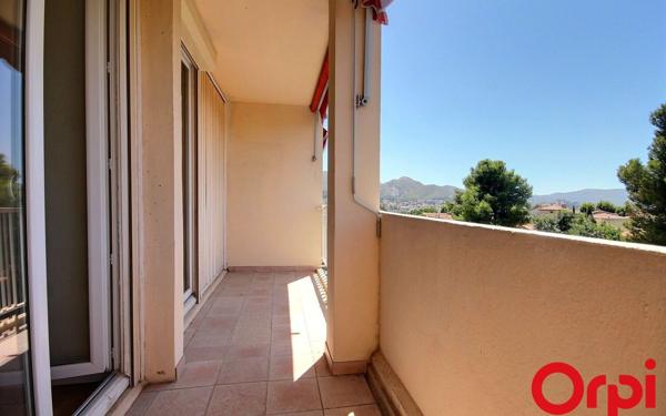 Appartement à vendre    4 pièces • 72,34 m2 Marseille 11