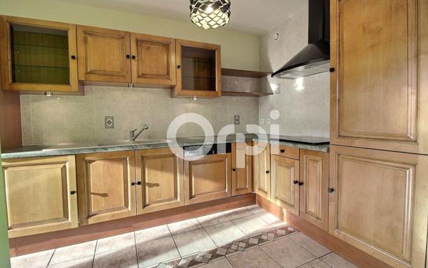 Appartement à louer    3 pièces • 73,09 m2 Viry-Châtillon