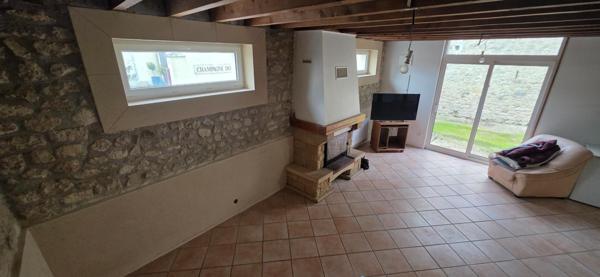 Maison a vendre pouillon