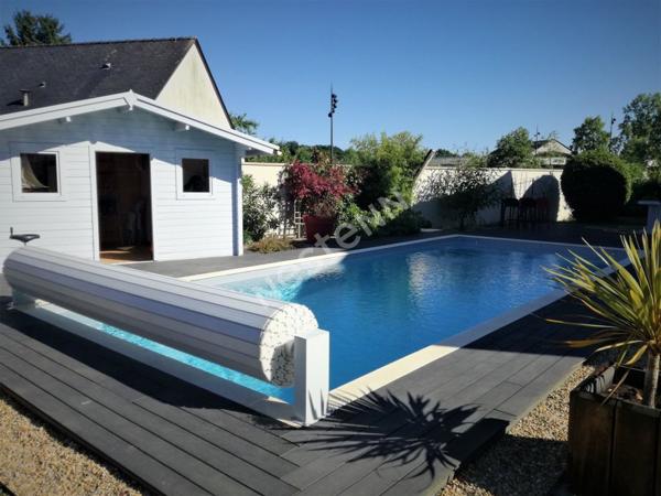 ROUILLON Spacieuse maison familiale 5 chambres avec piscine chauffee et sous-sol complet