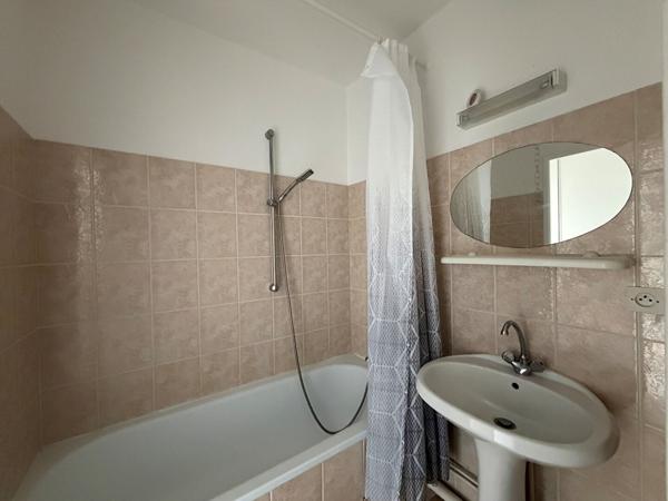 Appartement 1 pièce(s) 31 m2 - Vandoeuvre Les Nancy PROCHE VELODROME