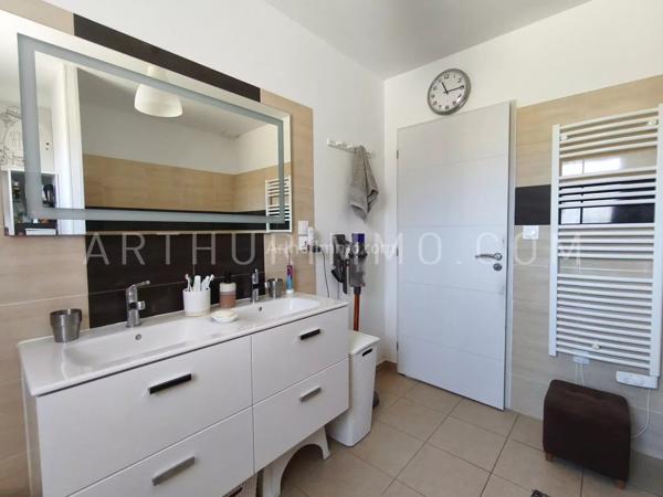 Location Maison 5 pièces 115 m2 à Roiffieux