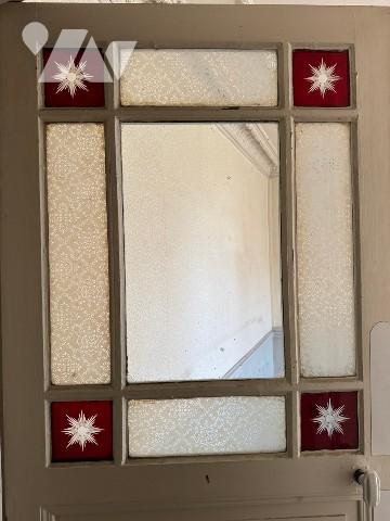 Maison en centre ville avec un logement indépendant à rénover.