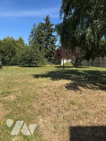 Maison en centre ville avec un logement indépendant à rénover.