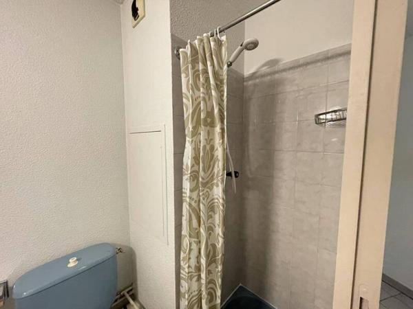 Appartement 1 pièce                                        - 38000 Grenoble Réf : 5548