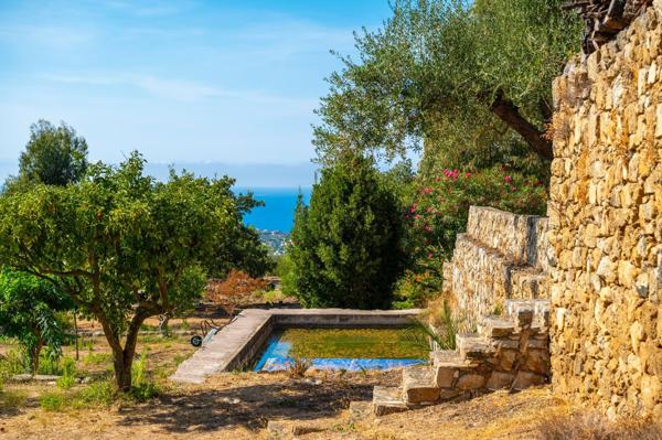 Vente Maison de luxe Lumio 9 Pièces 250 m²