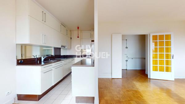 Calme et lumière, à 300m du métro Serge Gainsbourg.